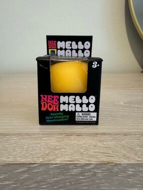 NeeDoh Mello Mallo Kids Squishy Marshmallow Toy - Yellow